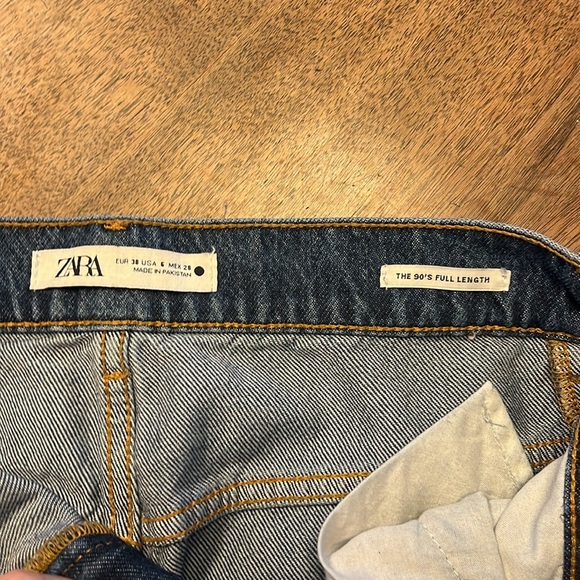 Zara - the 90s full length Jean

Size : US 6, EUR 38 - Picture 4 of 4